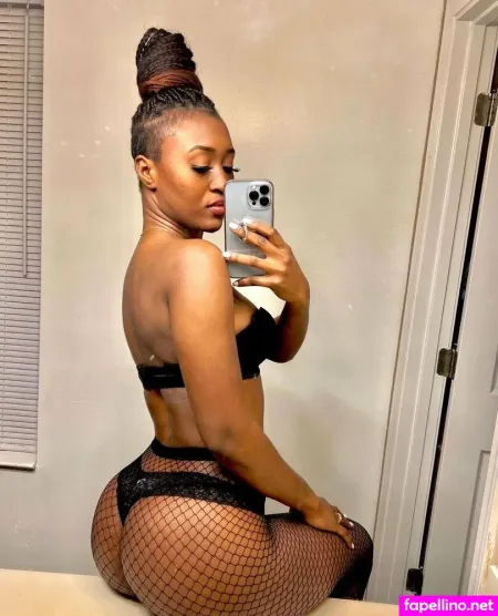 Queen Aminata OnlyFans Thumbnail #mIRB46UjB1