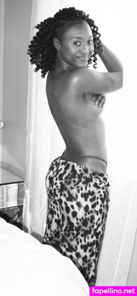 Queen Aminata OnlyFans Thumbnail #xxeUak0iWp