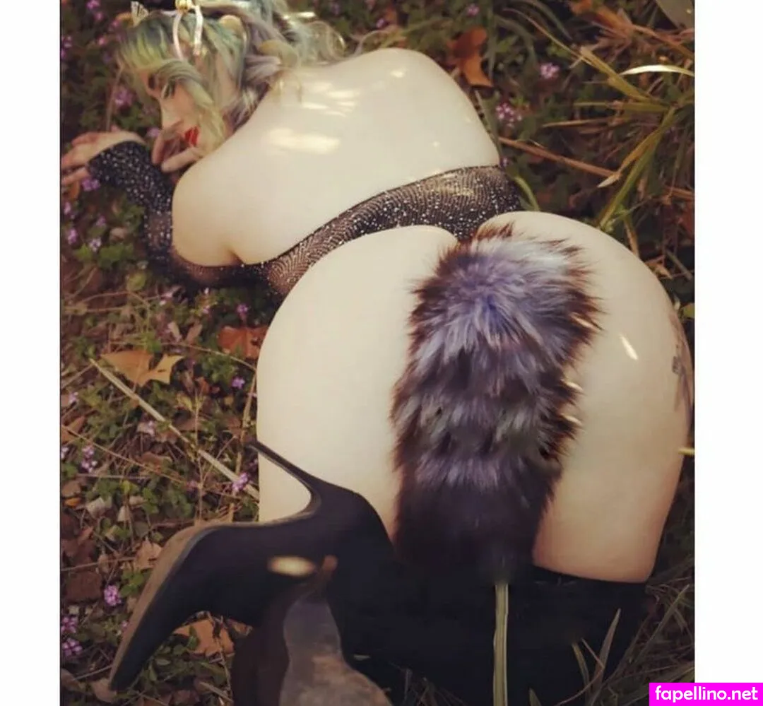 queeen_ananas, queeen_ananas_official Nude Leaked OnlyFans Photo #Ie7ISgotYf