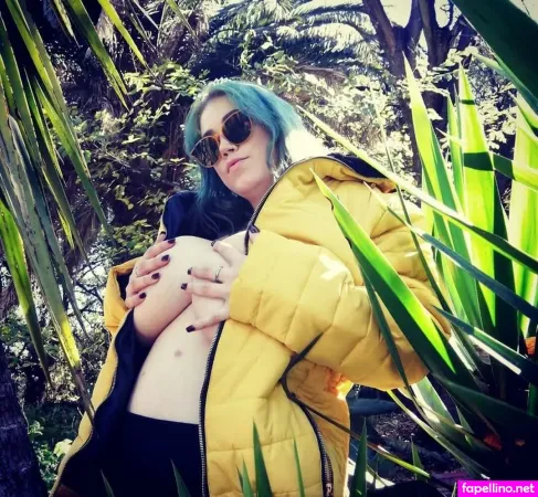 Queen Ananas OnlyFans Thumbnail #Jhp54fzCvT