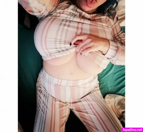 Queen Ananas OnlyFans Thumbnail #lA6SHio9n9