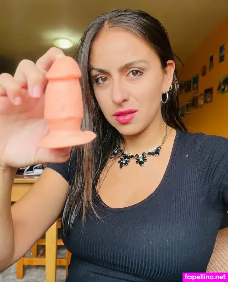 Queen Antoo OnlyFans Thumbnail #12bob74pXJ