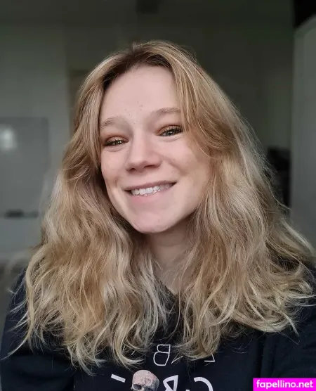 Queen Arina OnlyFans Thumbnail #5mSqt31UDY