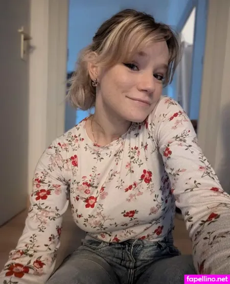 Queen Arina OnlyFans Thumbnail #7cx57f6zs4