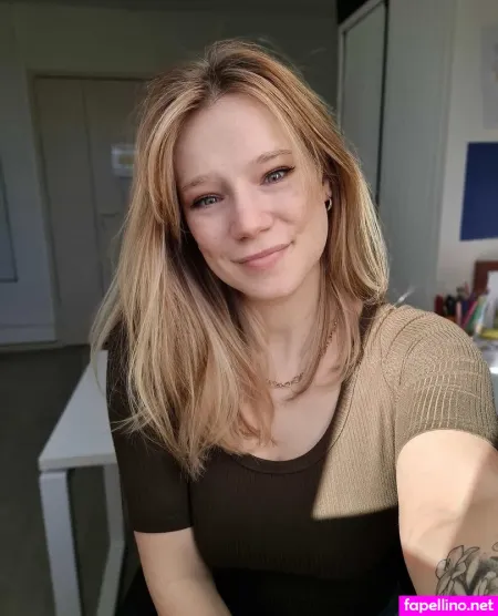 Queen Arina OnlyFans Thumbnail #JdGDHgnga1