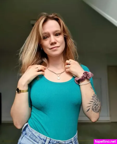 Queen Arina OnlyFans Thumbnail #klsxlWvj49