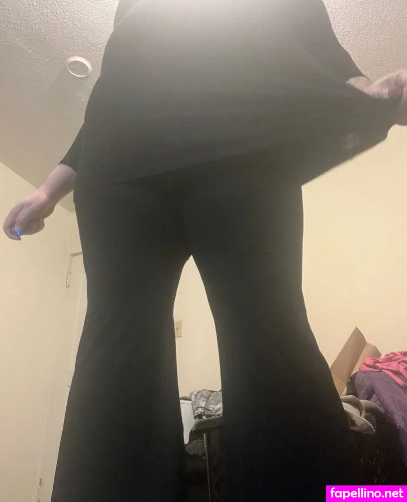 queen_astrid, queenastrid220 Nude Leaked OnlyFans Photo #XxTHBO5EkA