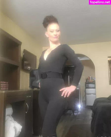 Queen B864 OnlyFans Thumbnail #wOo7myFkfv