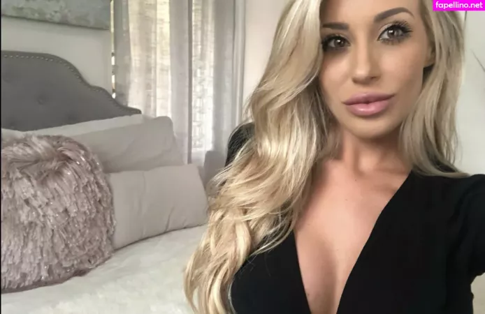 Queen Bambii OnlyFans Thumbnail #5VO8KzUAky