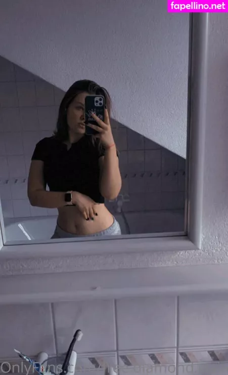Queen Burianova OnlyFans Thumbnail #CrAbLFwXyl