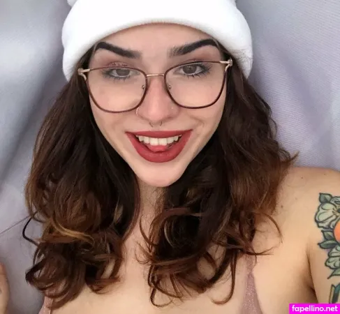 Queen Carmen OnlyFans Thumbnail #IZljy9CHhQ