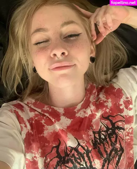 Queen Charly OnlyFans Thumbnail #yS4L7zAYRI