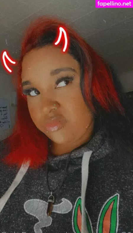 Queen Coco21 OnlyFans Thumbnail #U0SBrrsmNw