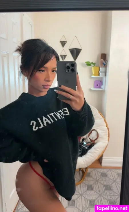 Queen Cycy OnlyFans Thumbnail #8XA4vnJi9m
