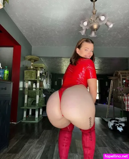 Queen D 9 OnlyFans Thumbnail #5mFAWwNiU5