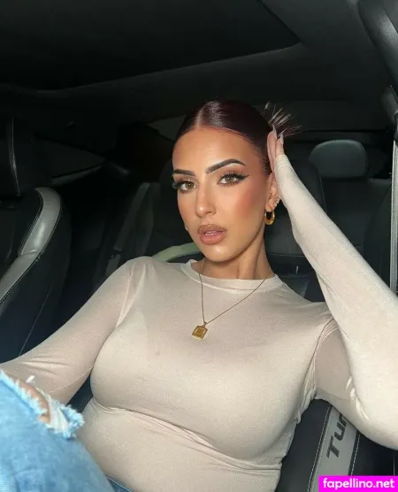 Queen Holly OnlyFans Thumbnail #4BvmFL1G57