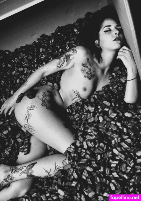 Queen Ink OnlyFans Thumbnail #bXIxjIVjzR