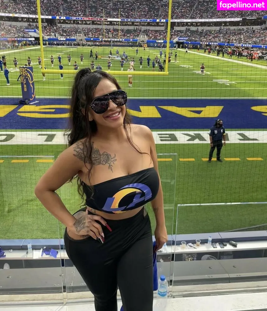 caliiiente, queen_jayyy21 Nude Leaked OnlyFans Photo #hb9yQHNts1