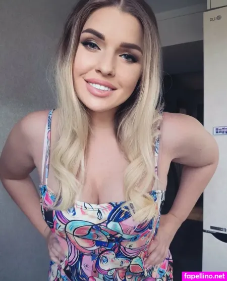 Queen Kylie OnlyFans Thumbnail #IEkGFAy4EP