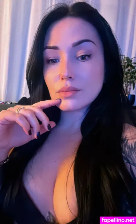 Queen Maryne OnlyFans Thumbnail #FqEFn3UpoF