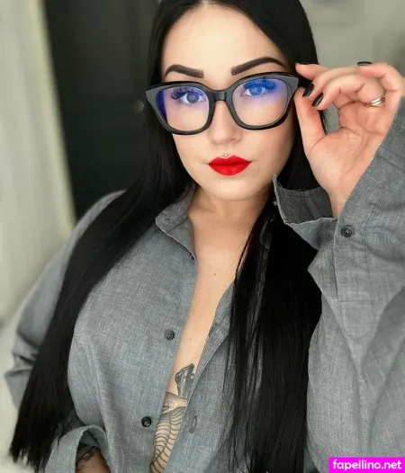 Queen Maryne OnlyFans Thumbnail #o8BLA59LvI