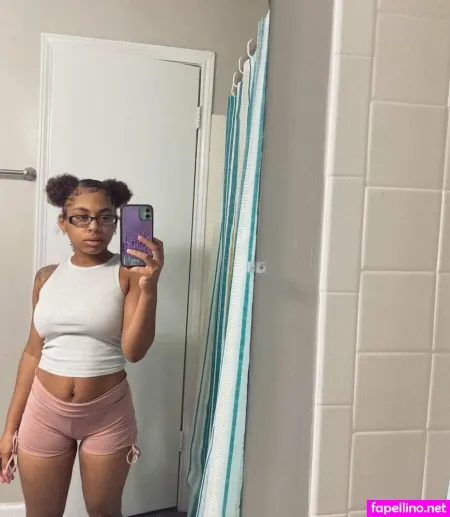 Queen Mya Tinymya OnlyFans Thumbnail #mkBtUV6O8k