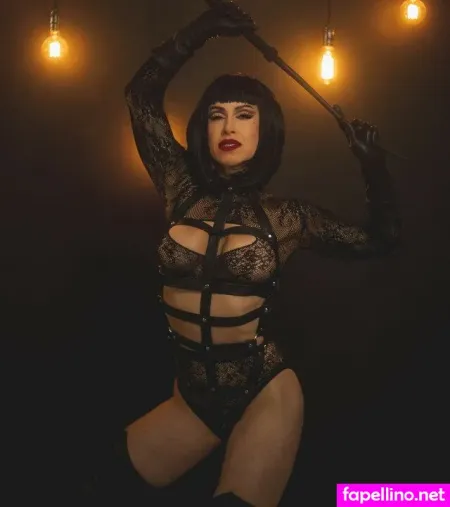 Queen Pea OnlyFans Thumbnail #fwO1hGyWTG