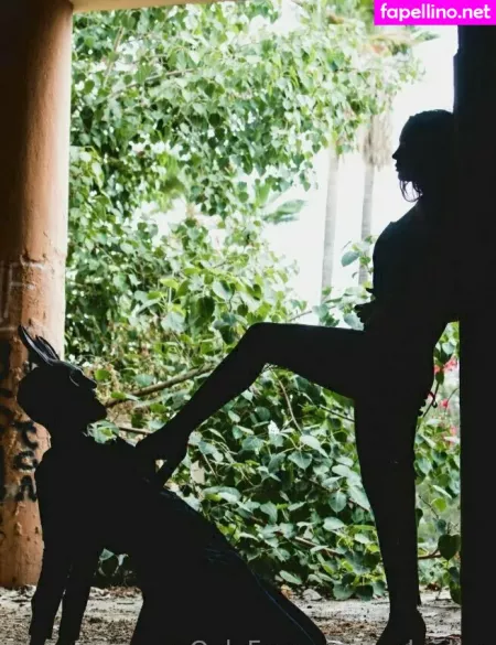 Queen Red OnlyFans Thumbnail #G80iwxavCp