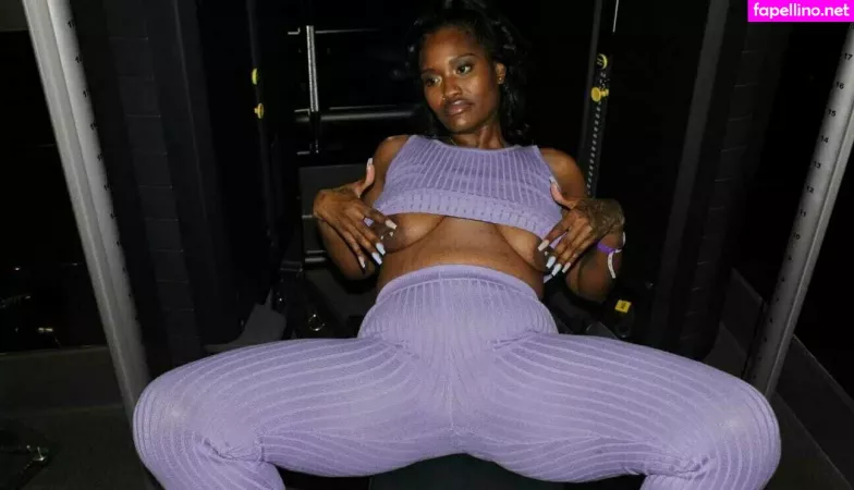 Queen Super Soaker OnlyFans Thumbnail #PxdfV4m1r5