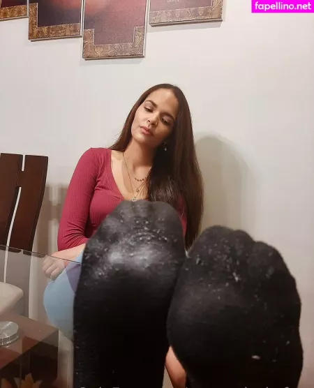 Queenaleskafeet OnlyFans Thumbnail #WikT0rSiIS