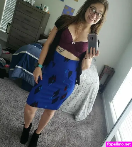 Queenamber OnlyFans Thumbnail #1hJ6SnfRdv