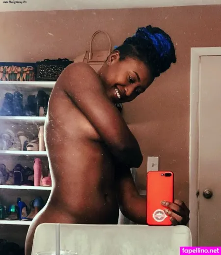 Queenaminata OnlyFans Thumbnail #LeCHb7QFaI