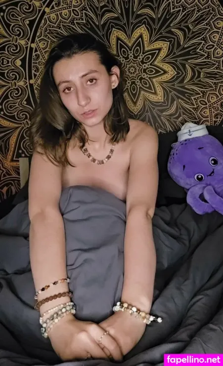 Queenathenaxxx OnlyFans Thumbnail #0nEhglqCxv