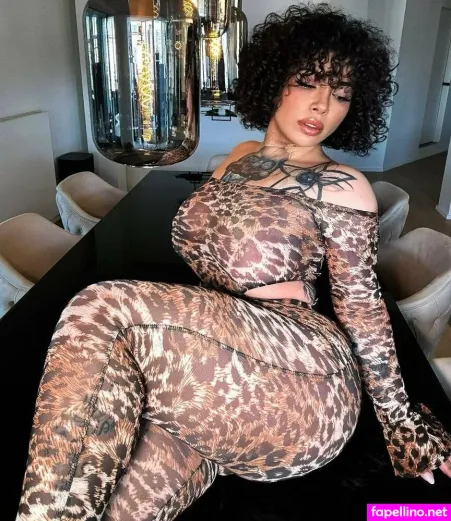Queenazita 3 OnlyFans Thumbnail #xa12VaUYFh