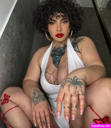Queenazita 3 OnlyFans Thumbnail #xaVXB1sUs1