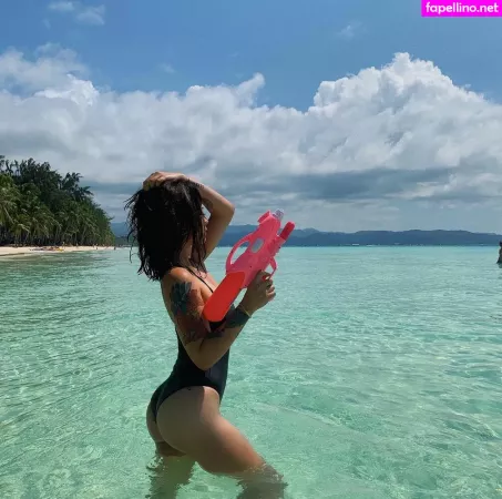 Queenbabe OnlyFans Thumbnail #os6IErCjMD