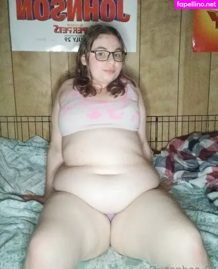 Queenbee 03 OnlyFans Thumbnail #qj2UUHi2CI