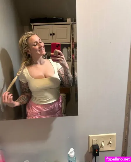 Queenbee6 7 OnlyFans Thumbnail #JklmyC3ZZO