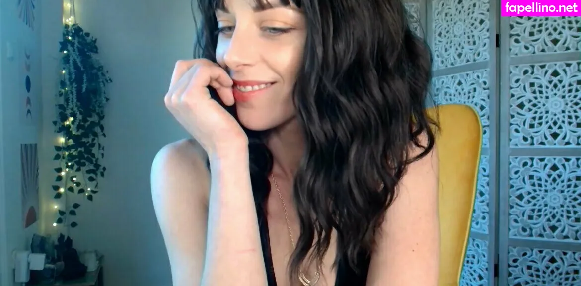 queenbeealexandrialee Nude Leaked OnlyFans Photo #9yy6vZfZ49