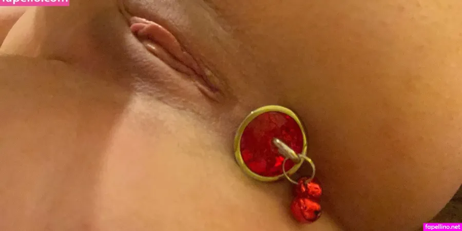 Queenbeee9 OnlyFans Thumbnail #sZ1HwhHlog