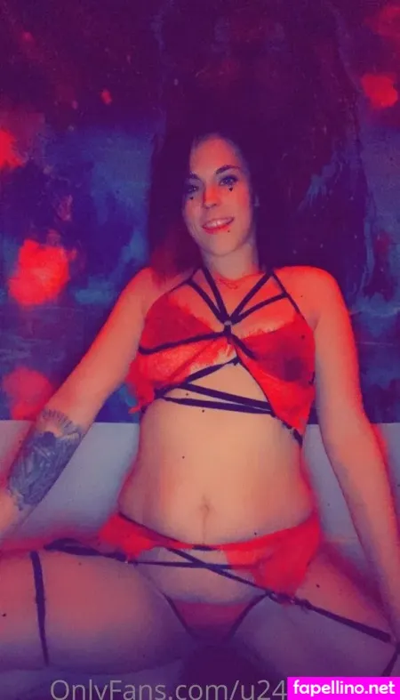 Queenbitch1998 OnlyFans Thumbnail #nmQ2KbAhWS
