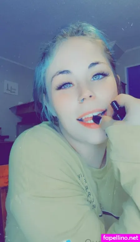 Queenbitch1998 OnlyFans Thumbnail #zISj7CWTRG