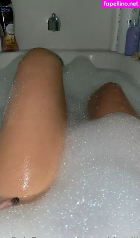 Queenblondii OnlyFans Thumbnail #1wnWA5T5U3