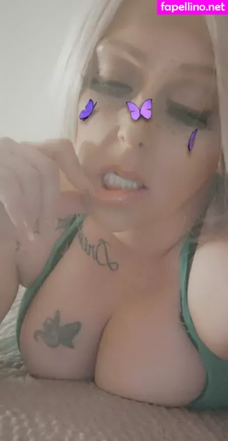 Queenbunni44 OnlyFans Thumbnail #Ay1cOBed8s