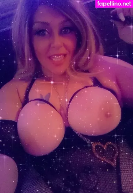Queenbunni44 OnlyFans Thumbnail #sLoghkBfYG