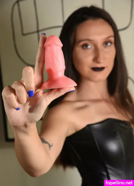 Queenemmastanley OnlyFans Thumbnail #oth4ldJZMe