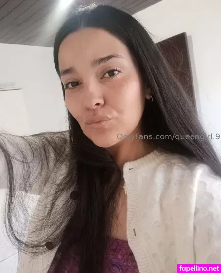 Queengirl 9 OnlyFans Thumbnail #QfT5BG7bys