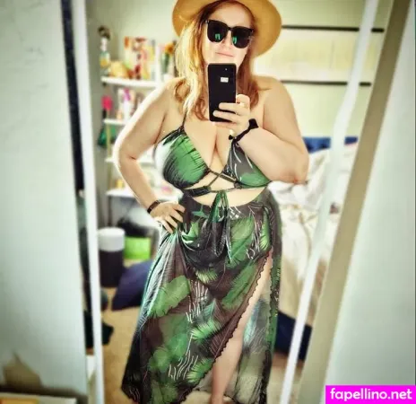 Queengoldi OnlyFans Thumbnail #0ncLipibD0