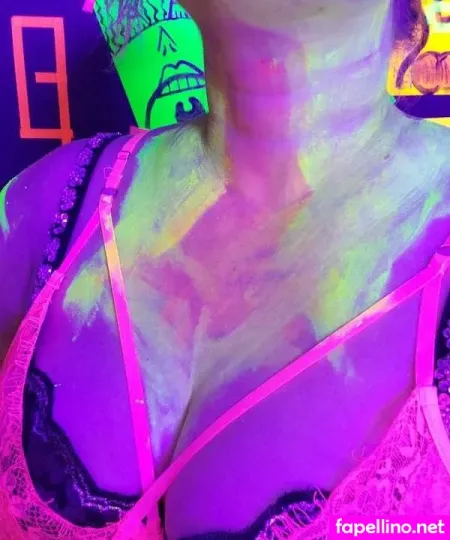 Queengoldi OnlyFans Thumbnail #Jwya1Lii59