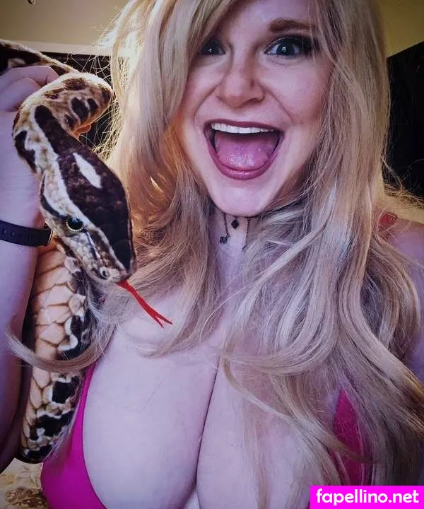 QueenGoldi, https:, thequeengoldi Nude Leaked OnlyFans Photo #xJw5J1OEsh